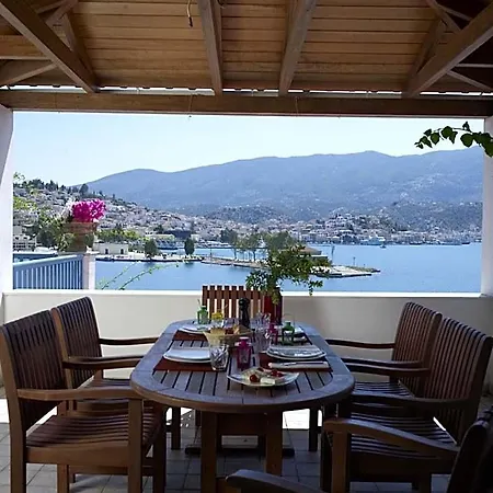 Nikis Village Galatás
